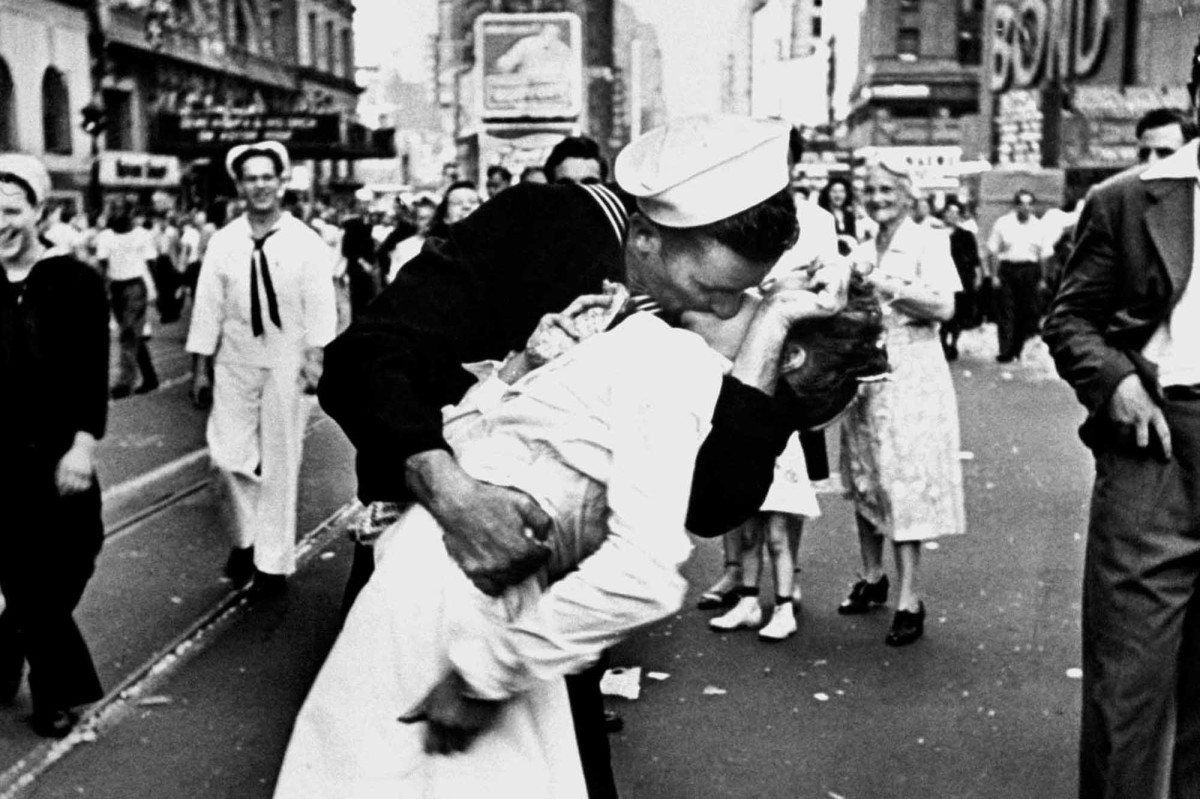 August 14, 1945 The Kiss